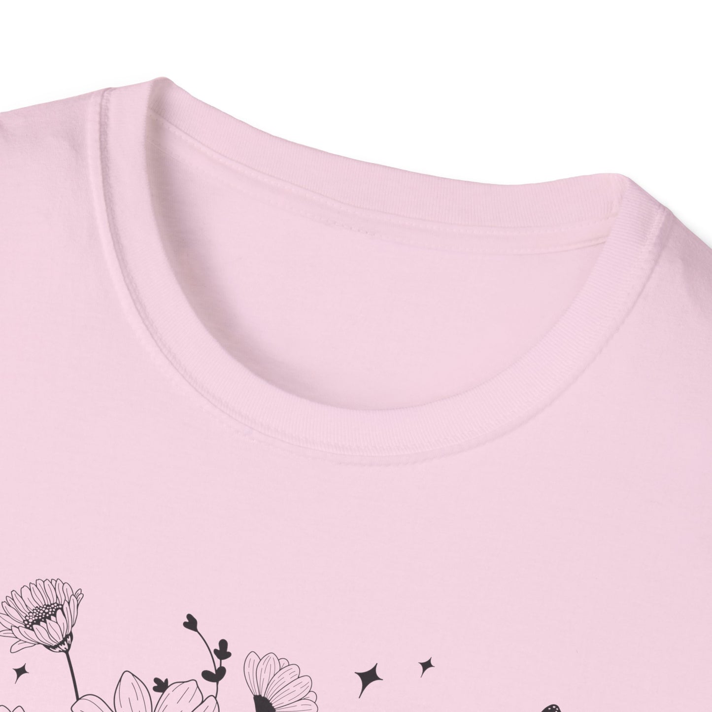 Floral Mama Vibes Tee – Bloom with Love Perfect Gift for Mother's Day