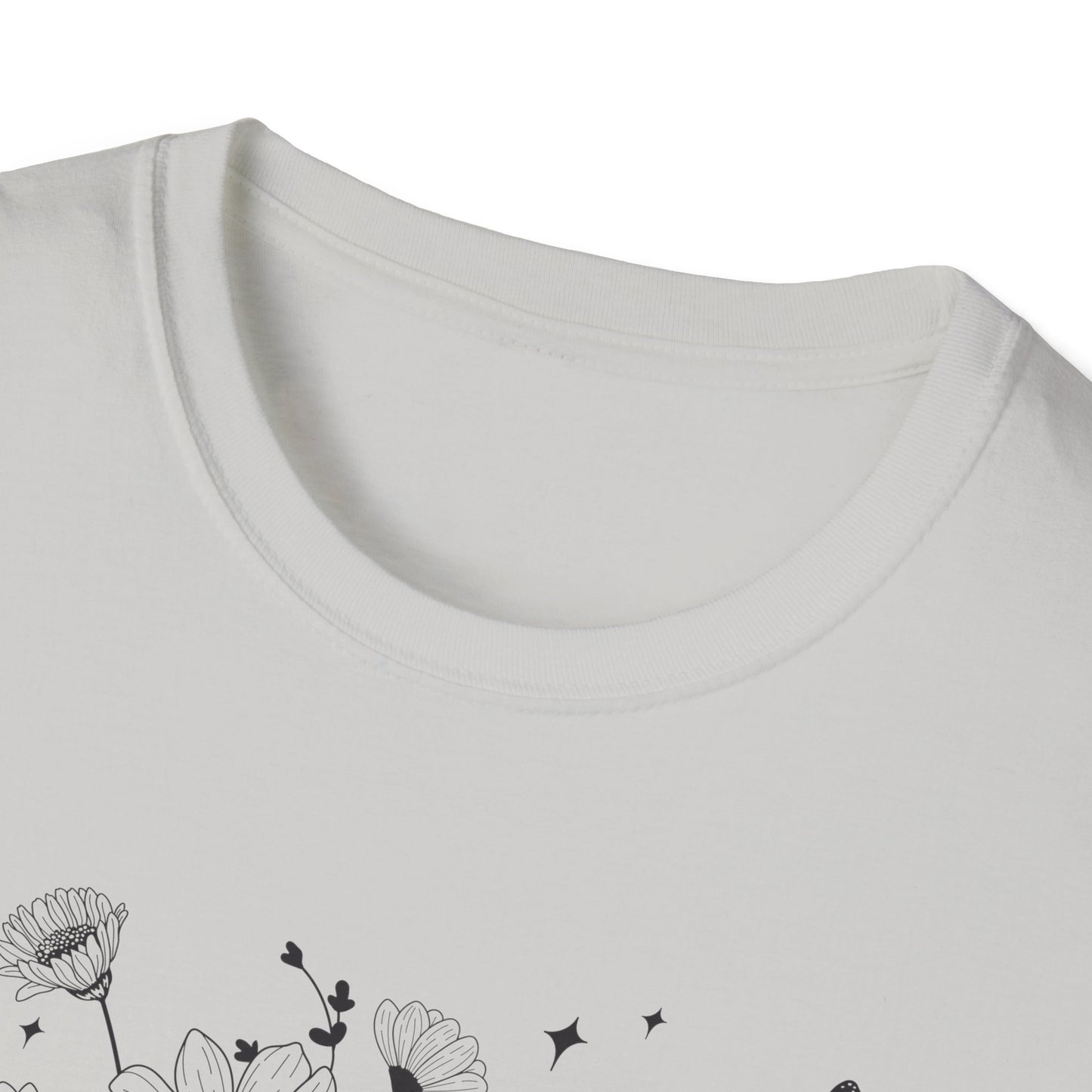 Floral Mama Vibes Tee – Bloom with Love Perfect Gift for Mother's Day